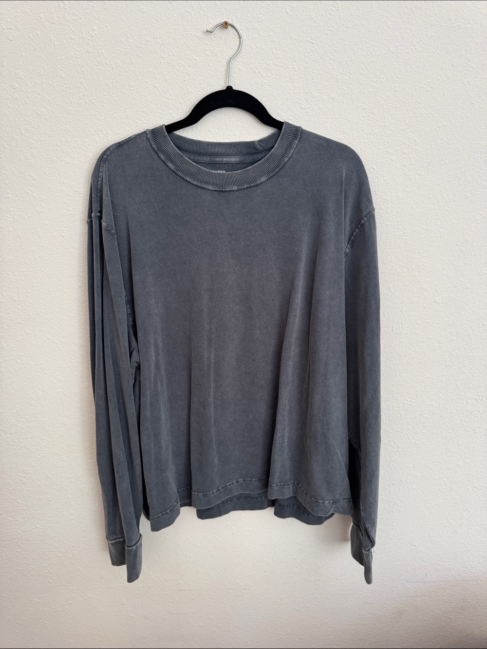 Men's Abercrombie and Fitch Washed Charcoal Crewneck long sleeve